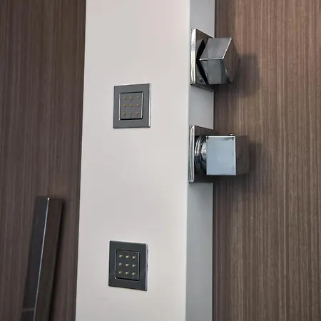 Vila Front Bella Vista By Ezoria Protaras