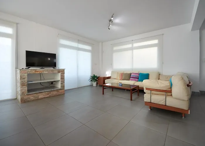 Front Bella Vista By Ezoria פרוטאראס