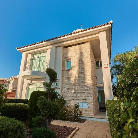 Front Bella Vista *