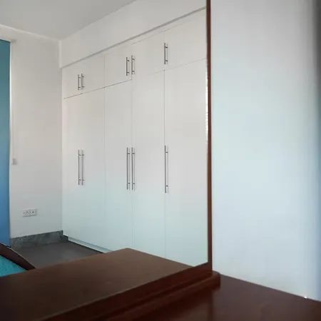 Front Bella Vista By Ezoria