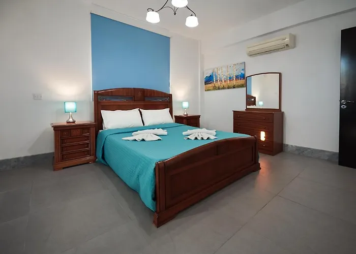 Front Bella Vista By Ezoria Vilă