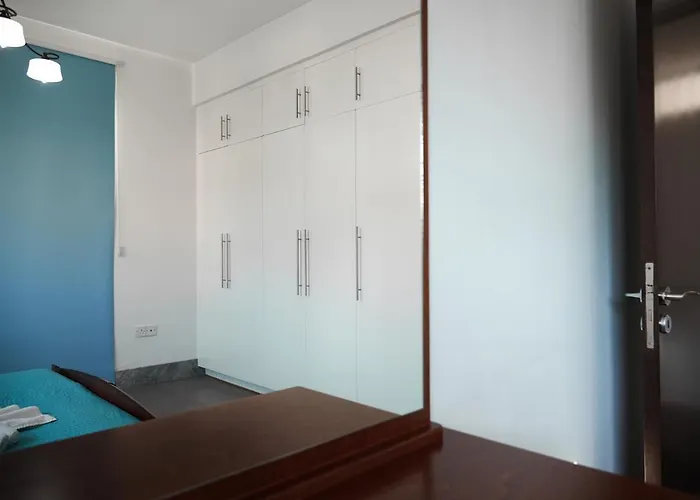 Front Bella Vista By Ezoria