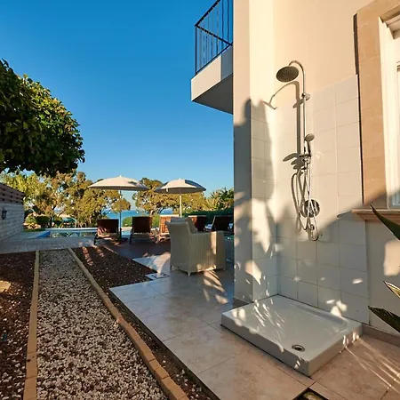 Front Bella Vista By Ezoria *